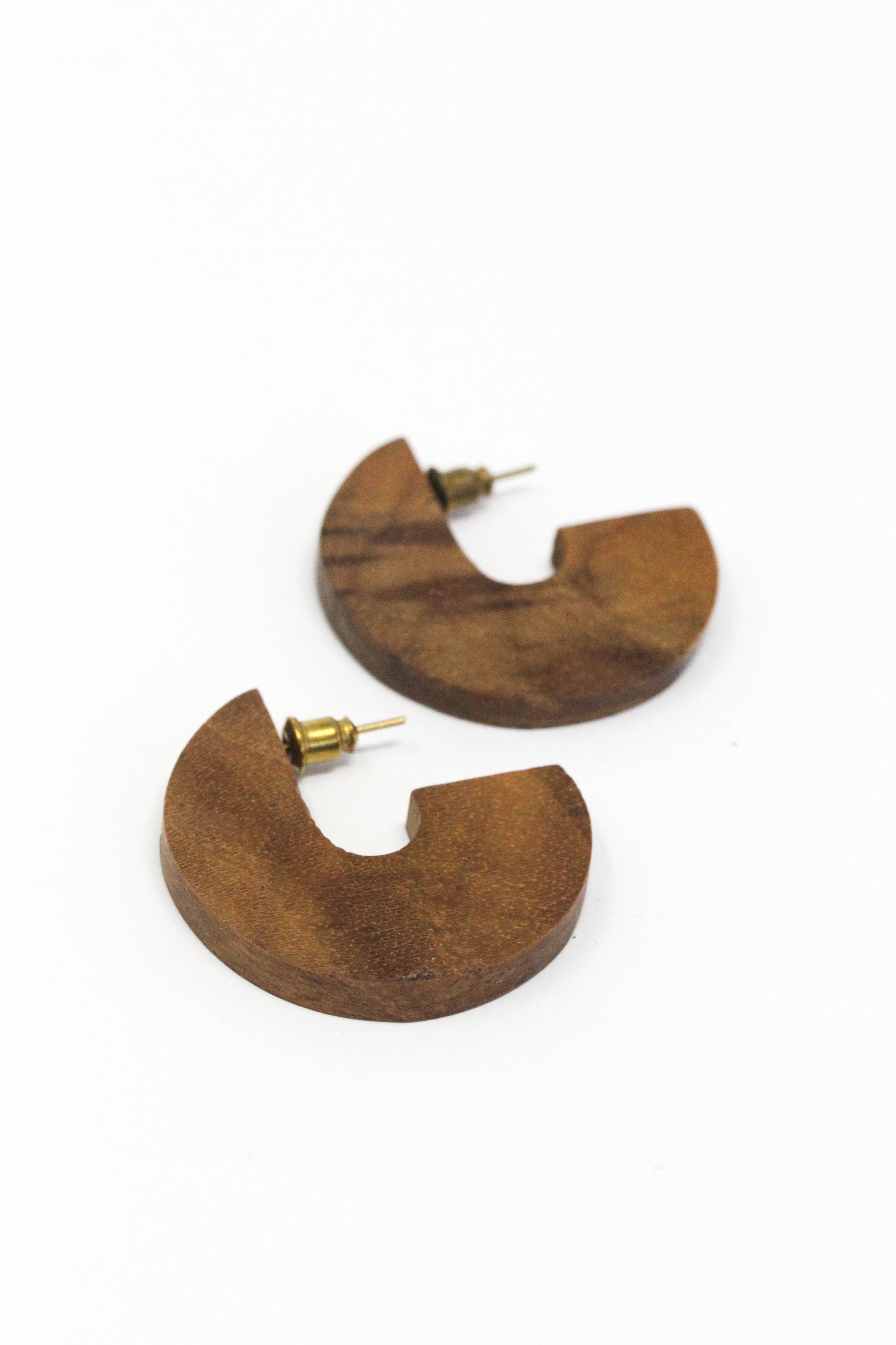 Rover & Kin - Wholesale Dangle Earrings - Wood Disc Earrings - Teak Wood3