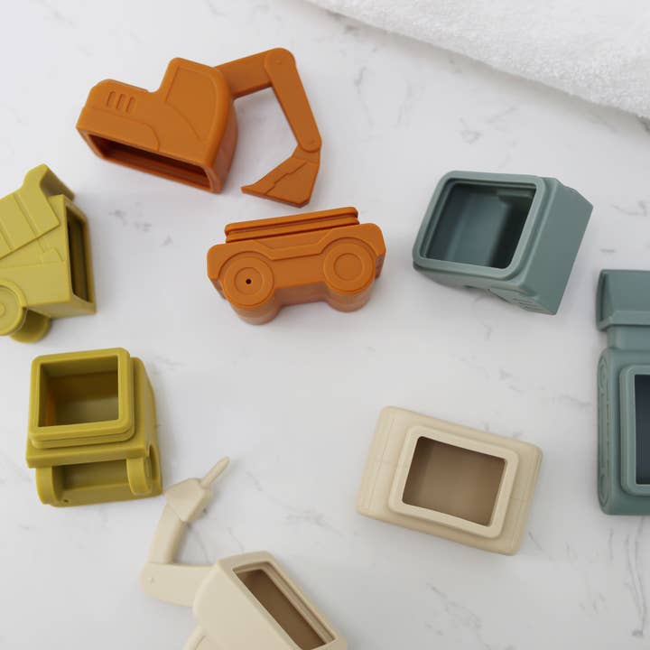 Marlowe & Co - Wholesale Bath Toy - Baby - Construction Vehicle Mold Free Silicone Bath Toy Set 4