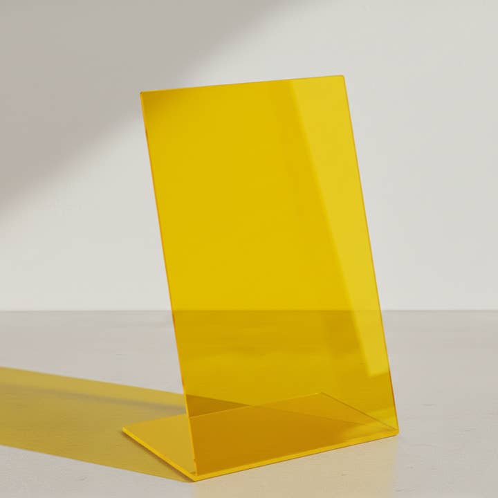 Signs and Mirrors - Wholesale Retailer Display Stand/Case - #027 - Transparent Acrylic Table Top Stand5