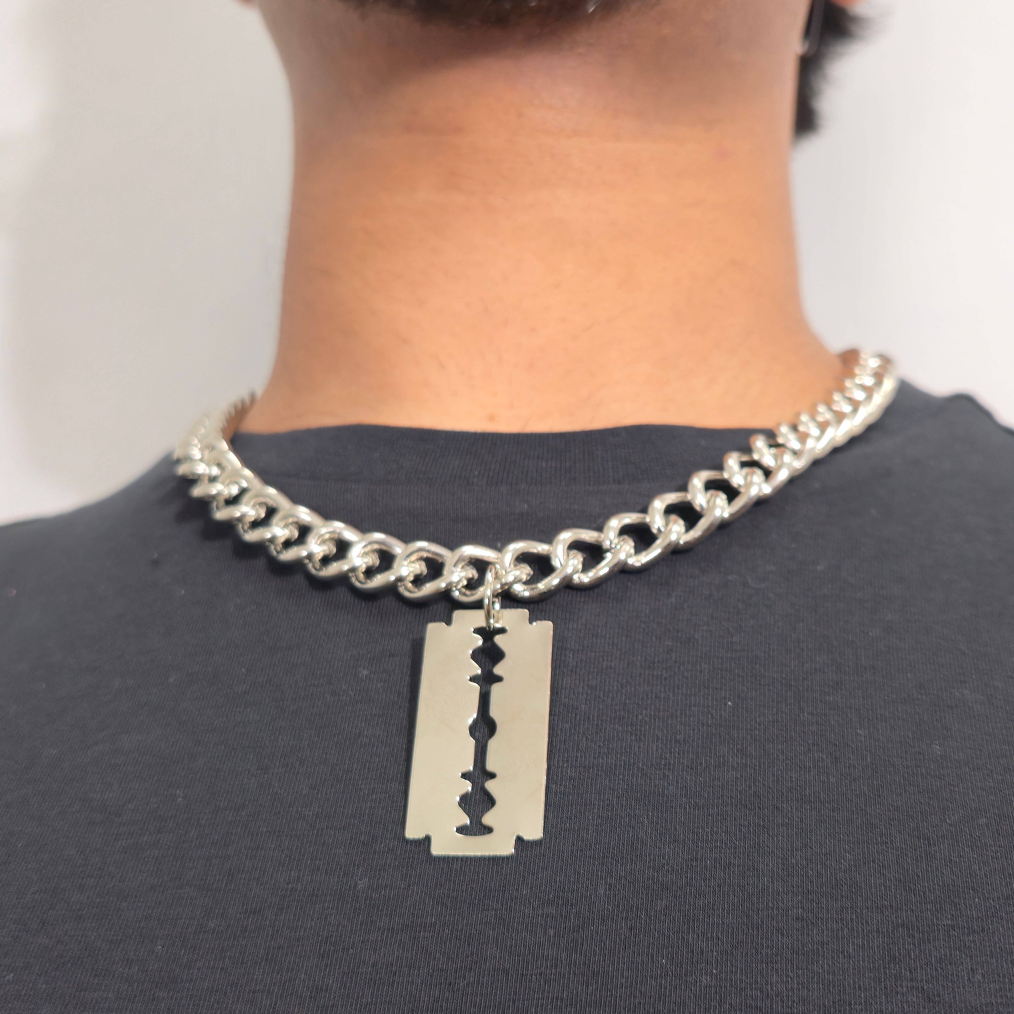 Funk Plus - Wholesale Pendant/Charm Necklace - FC987 RAZOR BLADE PENDANT2