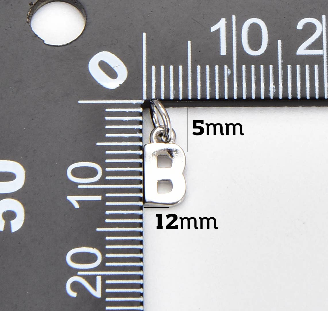 Argento Ciondolo personalizzato con lettera iniziale dell'alfabeto in argento, CP1242 in vendita all'ingrosso su Faire2