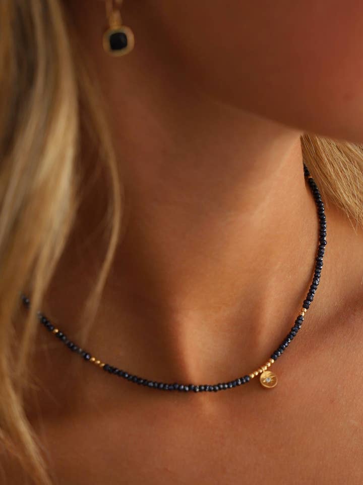 Collier médaillon étoile avec perles pour la vente par Katie Waltman Jewelry