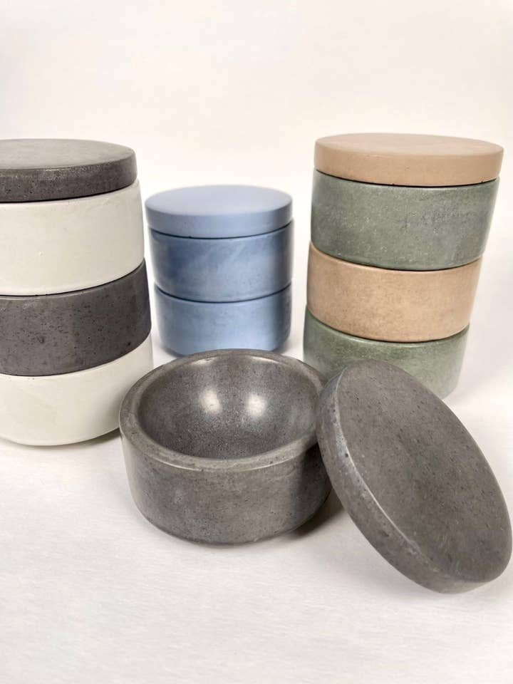 Stapla | Conteneur empilable en béton pour la vente par Nordic Pine Home