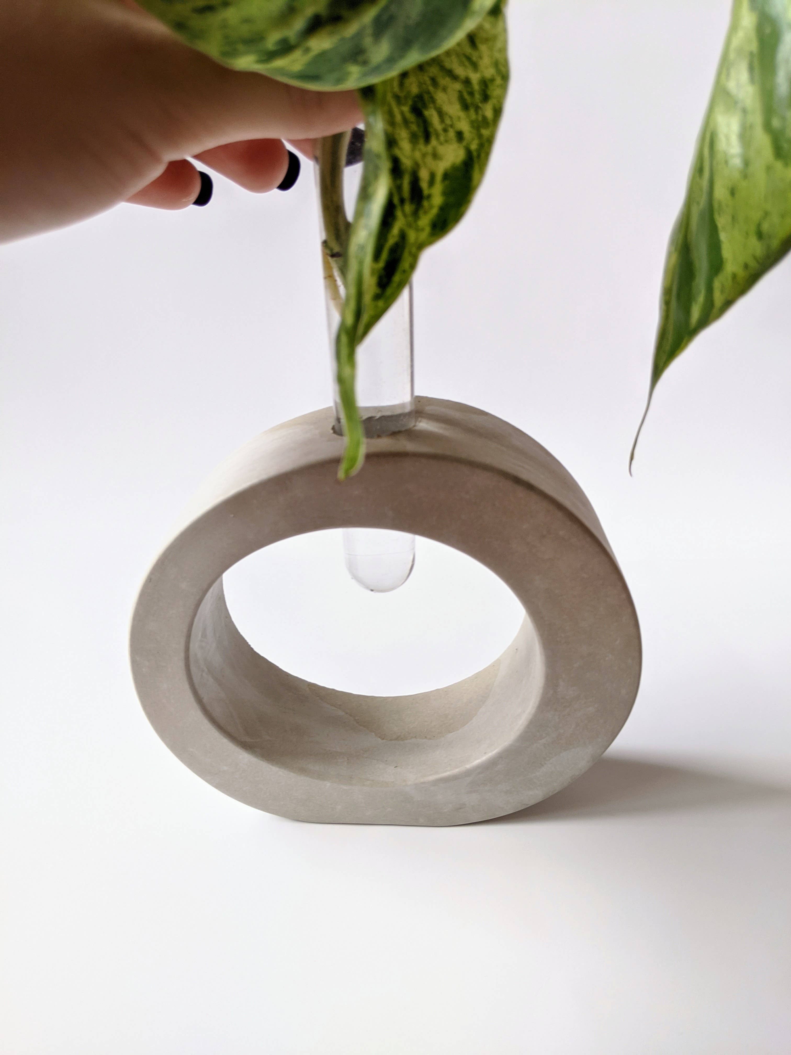 ForgottenProperty - Wholesale Plant Pot - Concrete Propagation Station Round4