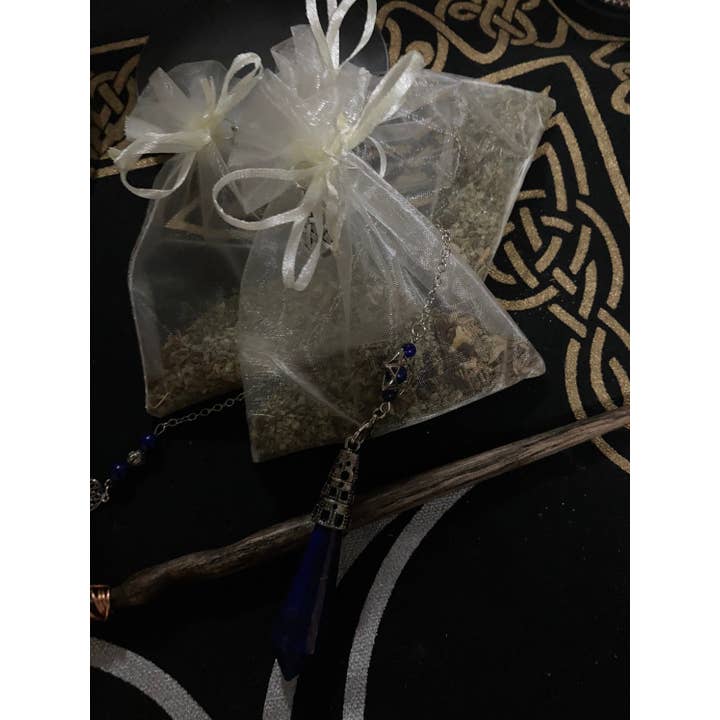 Simply Witchy Apothecary – wholesale Meditation supplies – Home Protection Witch Spell Sachet