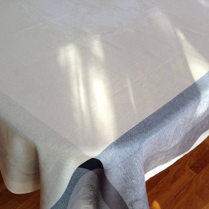 La Maisonnette - Wholesale Tablecloth - Barocos French Romantic Gray Jacquard Woven Tablecloth