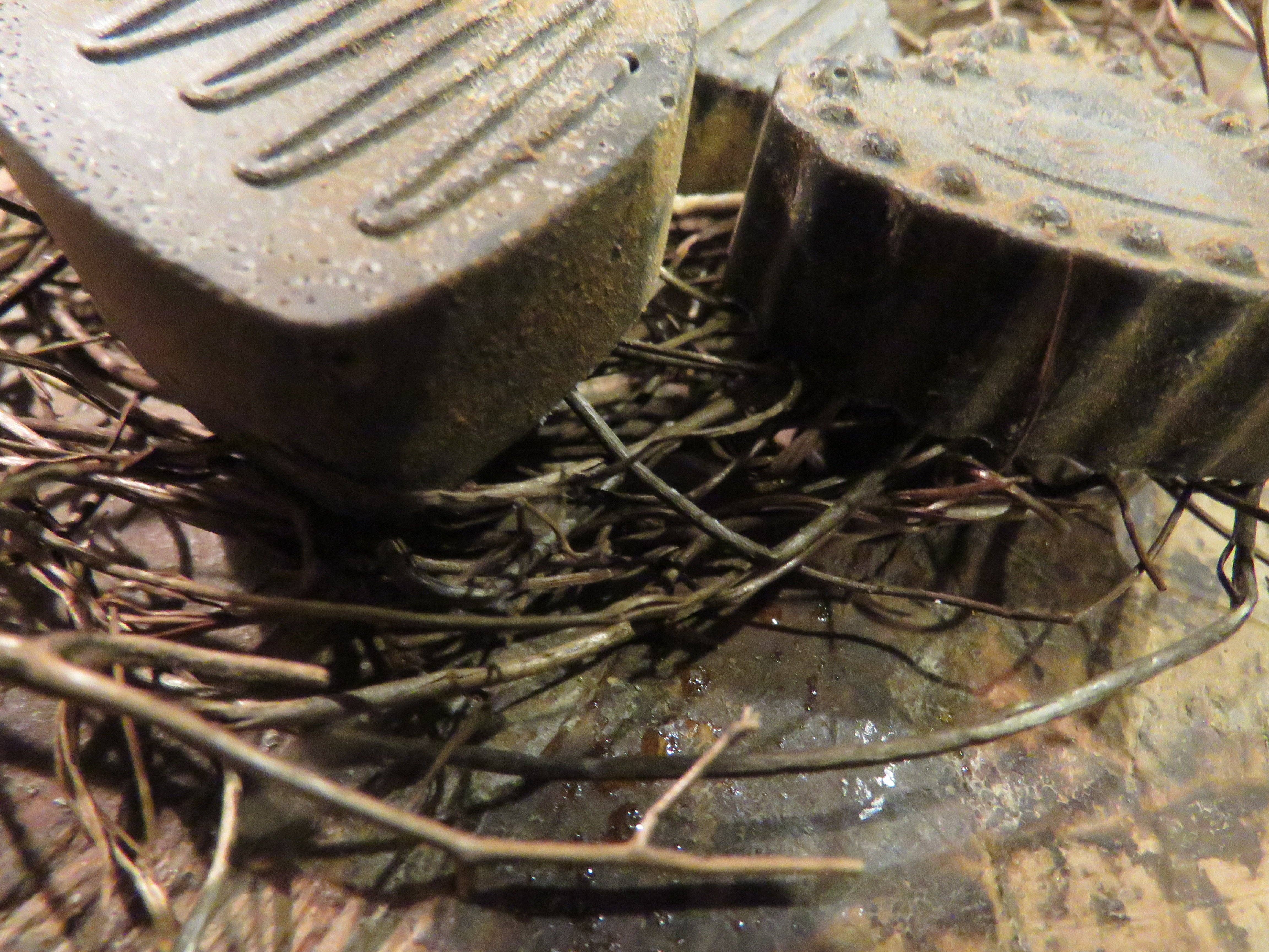 The Cranberry Cornstalk Co. - Wholesale Decorative Plate/Dish/Bowl - Blackened Bees Wax Primitive  Heart Bowl fillers2
