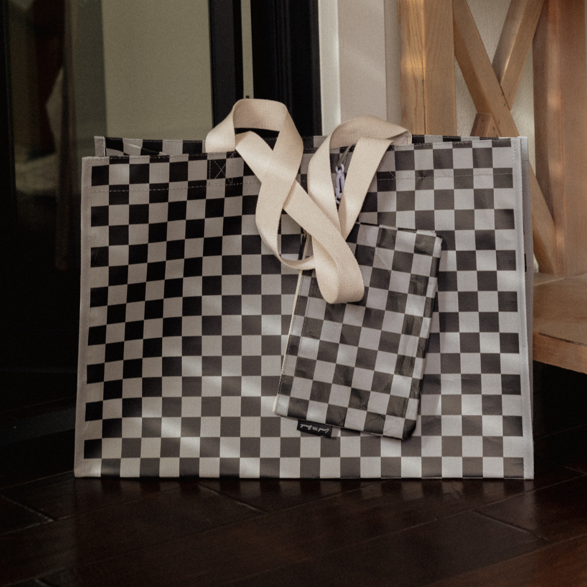 バッグ house on the hill Parent Bag (Checker) Every Day Carry Parent Edition | What's in My EDC Bag? - YouTube