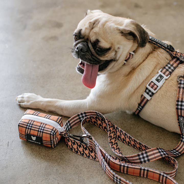 Frenchie – wholesale Bajspåseautomat – Frenchie Poo Väska Hållare - Tan Tartan3