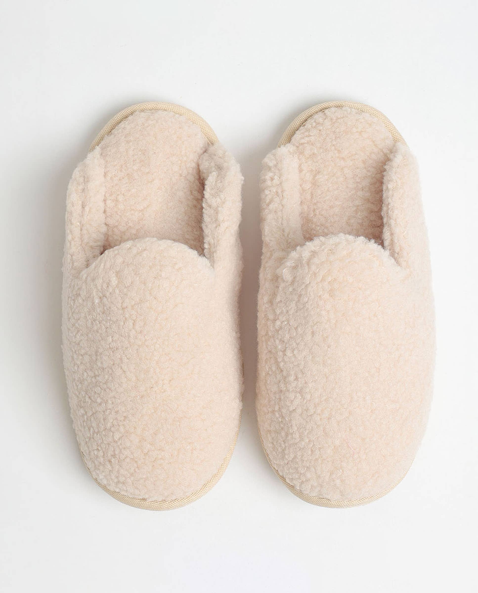 ADMAS - Wholesale Slippers - Women's - Sherpa Slippers