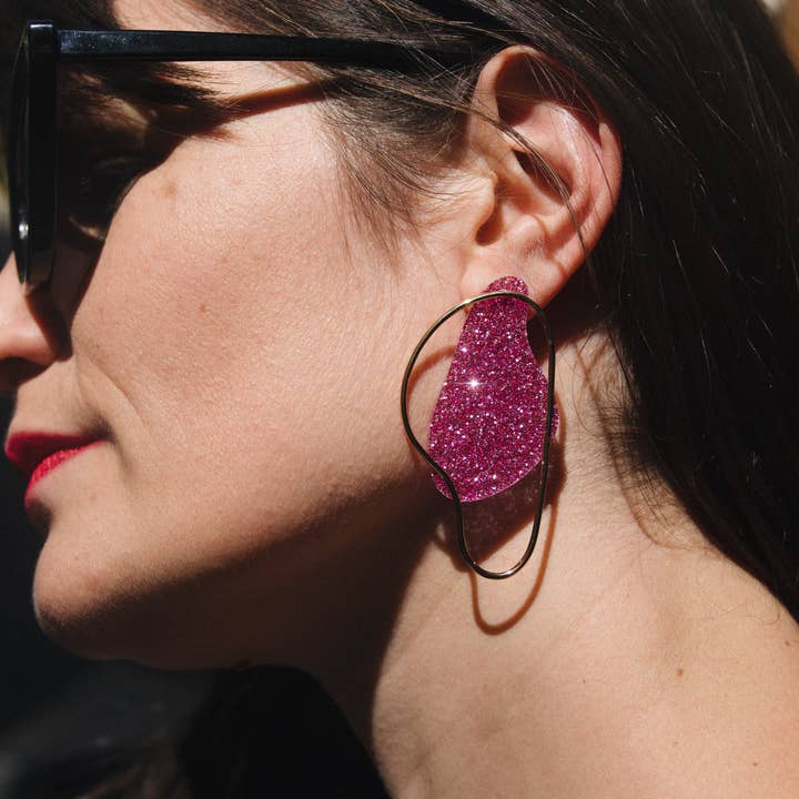 HELMUT PARIS - Wholesale Hangende/ronde oorbellen - La Stache oorbellen10