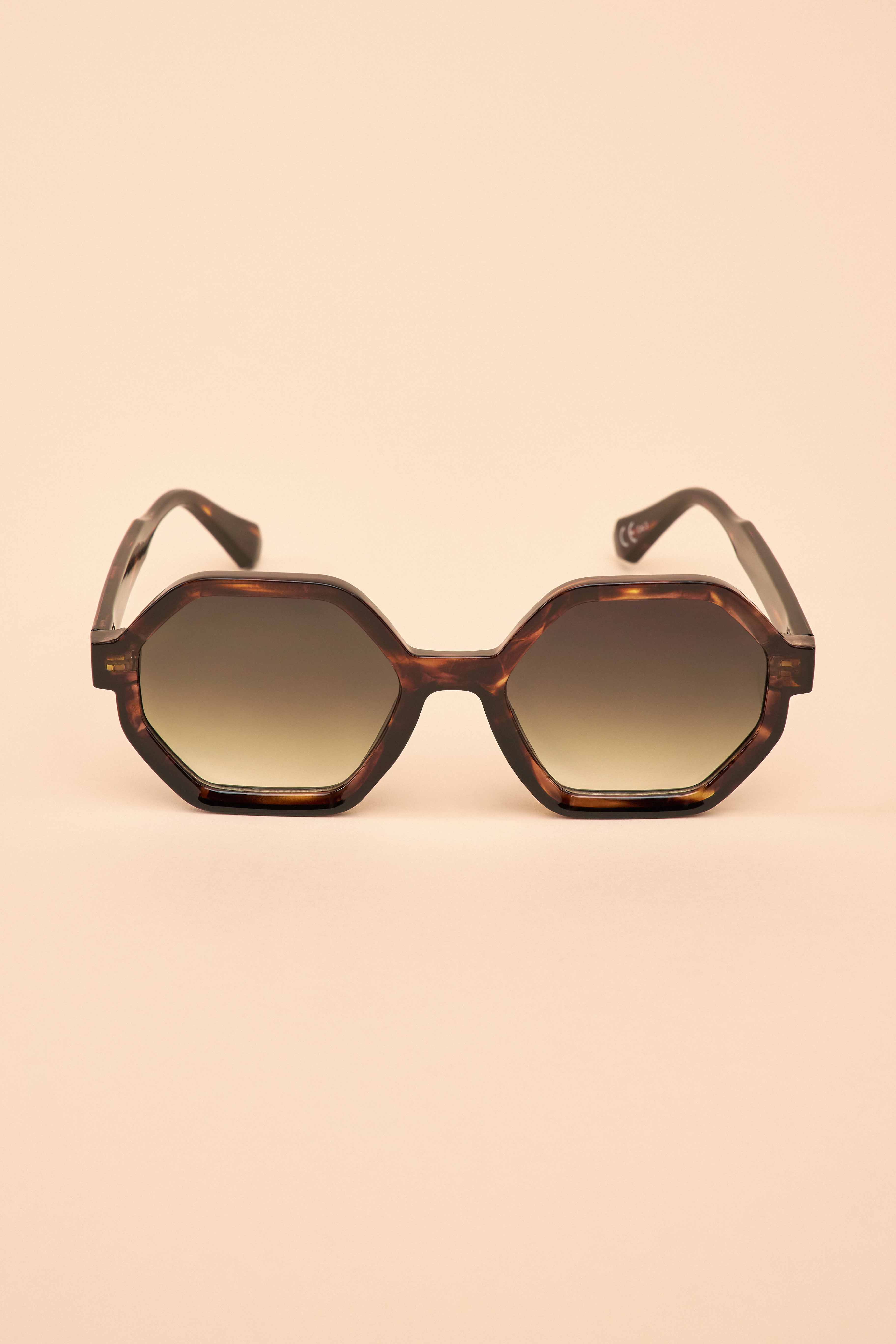 Powder Design inc - US - Wholesale Sunglasses - Women's - Limited Edition Raven Sunglasses - Tortoiseshell1