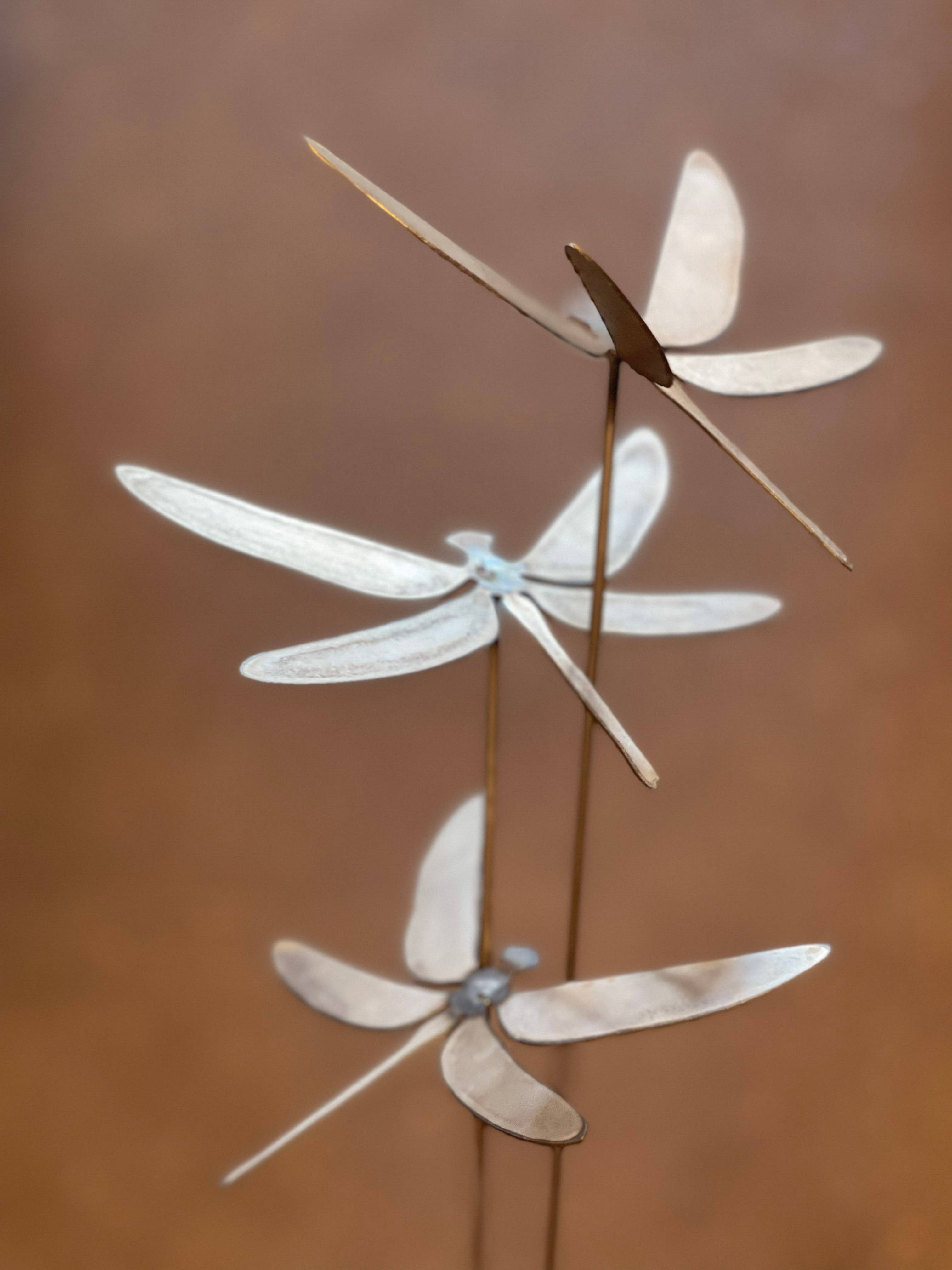 608 The Factory - Wholesale Garden/Lawn Stake - Metal Dragonfly Garden Stake Set of 24 Dragonflies2
