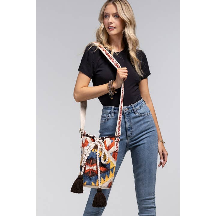 Nouveau Håndvævet nouveau bucket-taske for engroshandel på Faire2