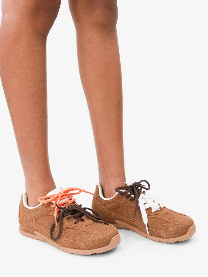 Lemonade Shoes - Wholesale Lifestyle trainers – Women′s - EXTRA MILE - Earth-Tone Chunky Sneakers w/ Contrast Lacing11
