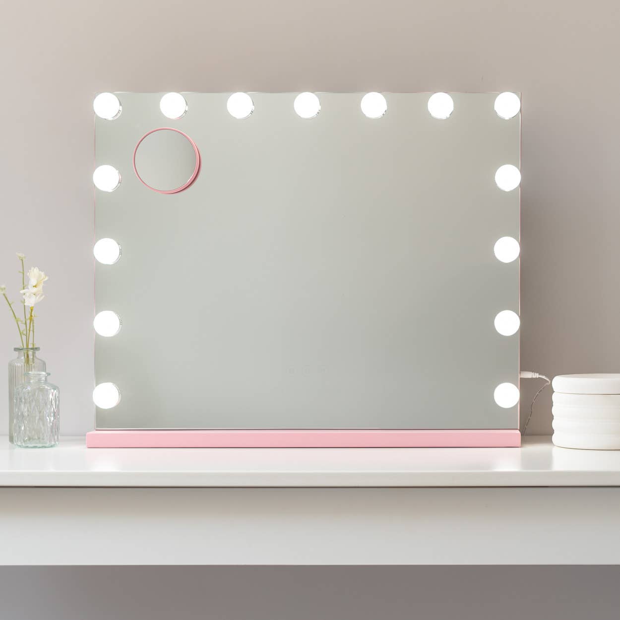 Flamingueo - Wholesale Vanity Mirror - Pink Mirror with 15 Hollywood LED lights,3 light modes 4
