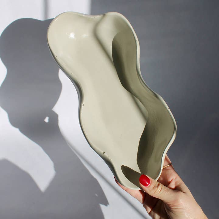 Wavy Coffee Table Concrete Bowl in Gray for wholesale by House of Ivy