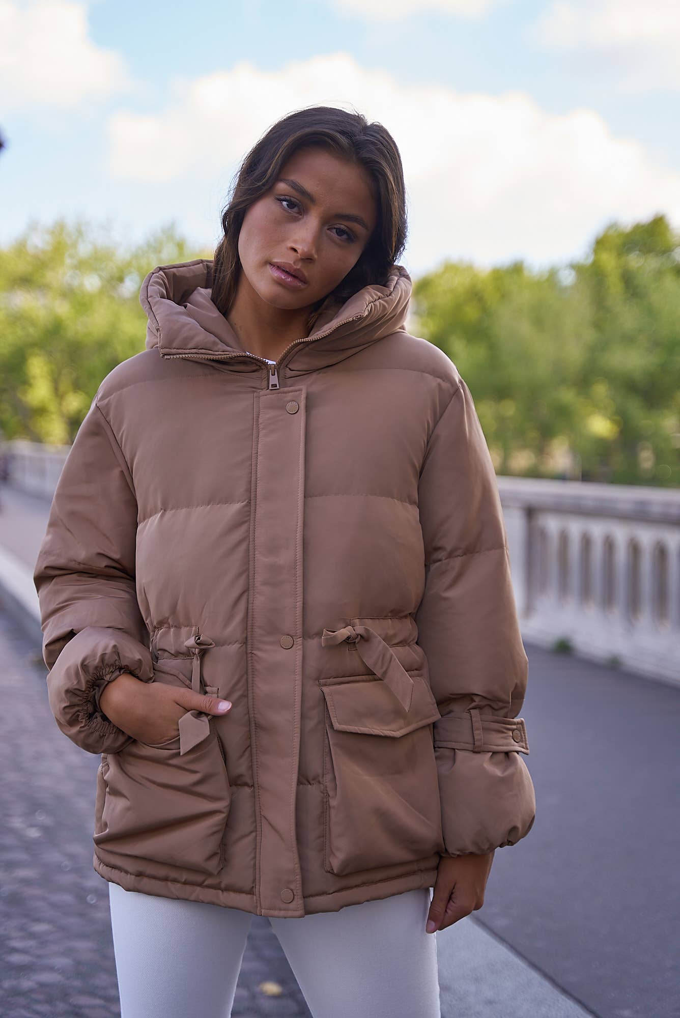 Attentif Paris - Venta al por mayor Parka - Mujer - Parka corta oversize con lazos13