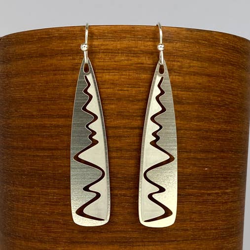 Våg Swash Silver Dinglande Örhängen för wholesale av Go Do Good