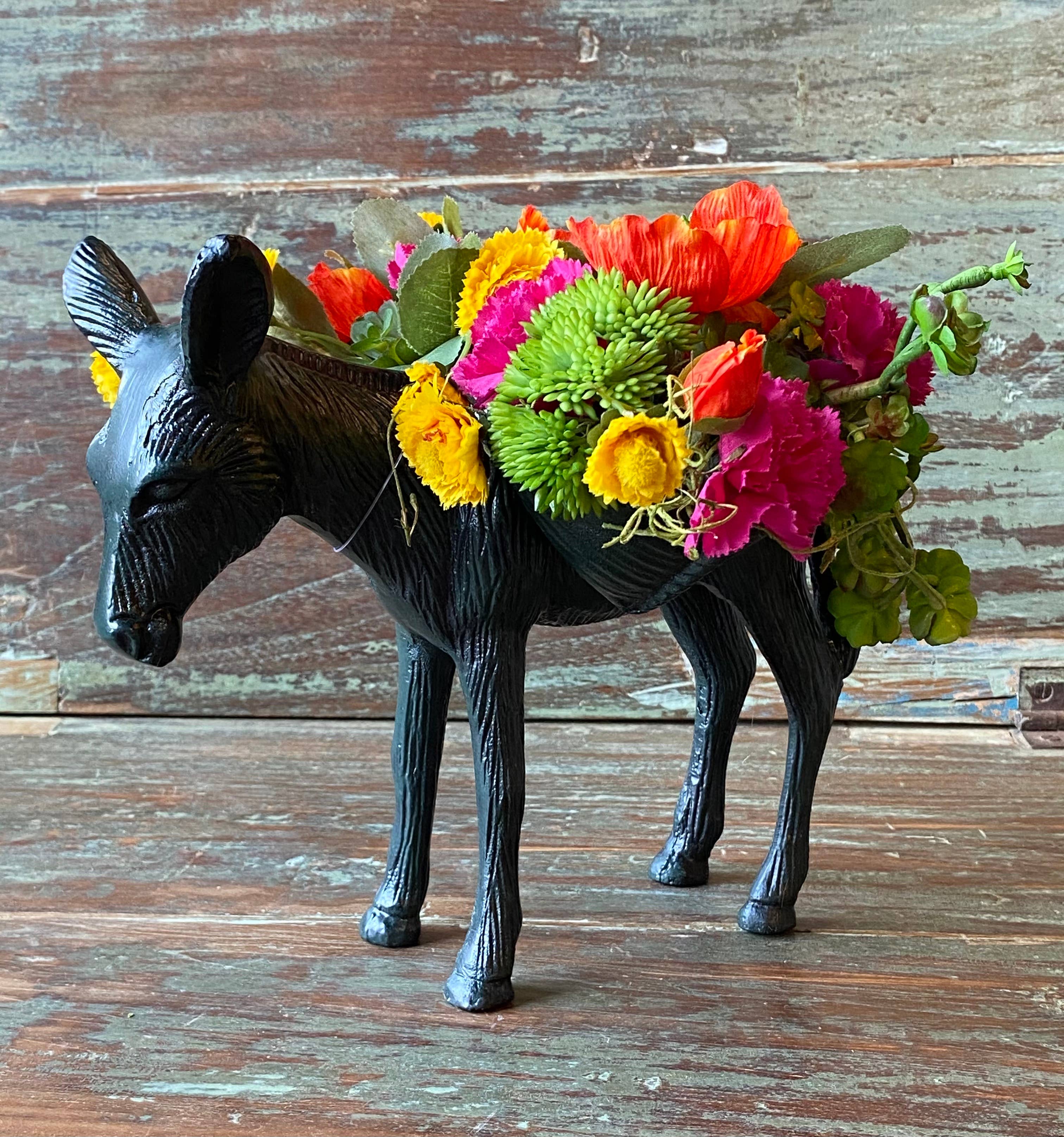 Wilco Home - Wholesale Tafelbladdecoratie - Aluminium zijzadel schalen - decoratief tafelobject6