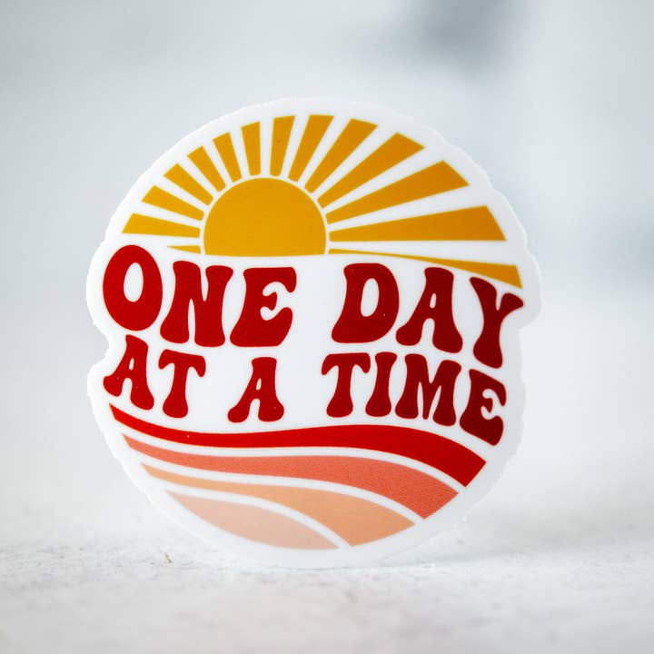 Savannah and James Co - Vente Autocollant - Autocollant en vinyle, un jour à la fois, 3 x 3 po1