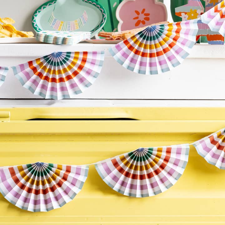 My Mind’s Eye – wholesale Partyskylt/-banderoll – FST1103 - Fiesta randig vimpel med fläktmotiv1