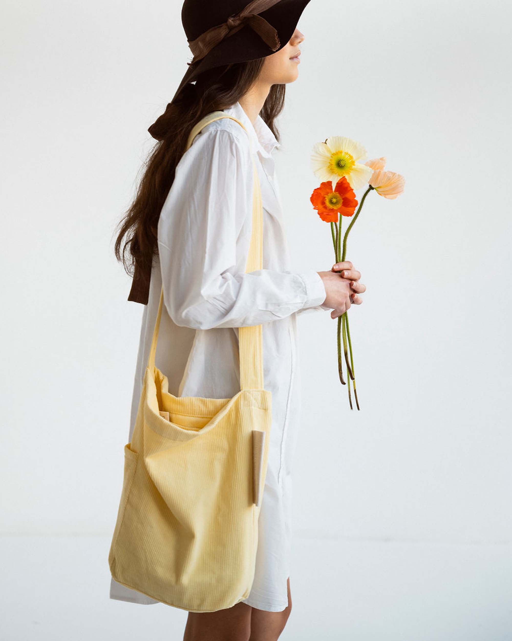 Tintok - Vendita all'ingrosso Borsa a tracolla - Unisex - Borsa Mati in velluto a coste - Giallo pastello in cotone 100% biologico1