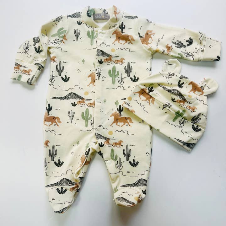 Eddie & Bee - Wholesale Sleepsuit - Baby - Eddie & Bee organic cotton Baby sleepsuit  in Cream " Wild West " print.2