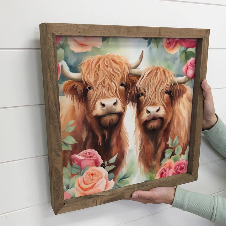 Hangout Home – wholesale Konsttryck – Highland Cow Pair Roses - Spring Time Highland Cow Canvas2