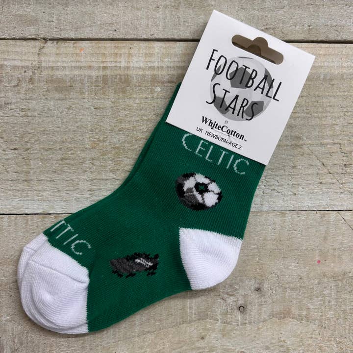 CHAUSSETTES BÉBÉ SUPPORTER DE FOOTBALL CELTIQUE (S-FB9-BABY) pour la vente par White Cotton Cards
