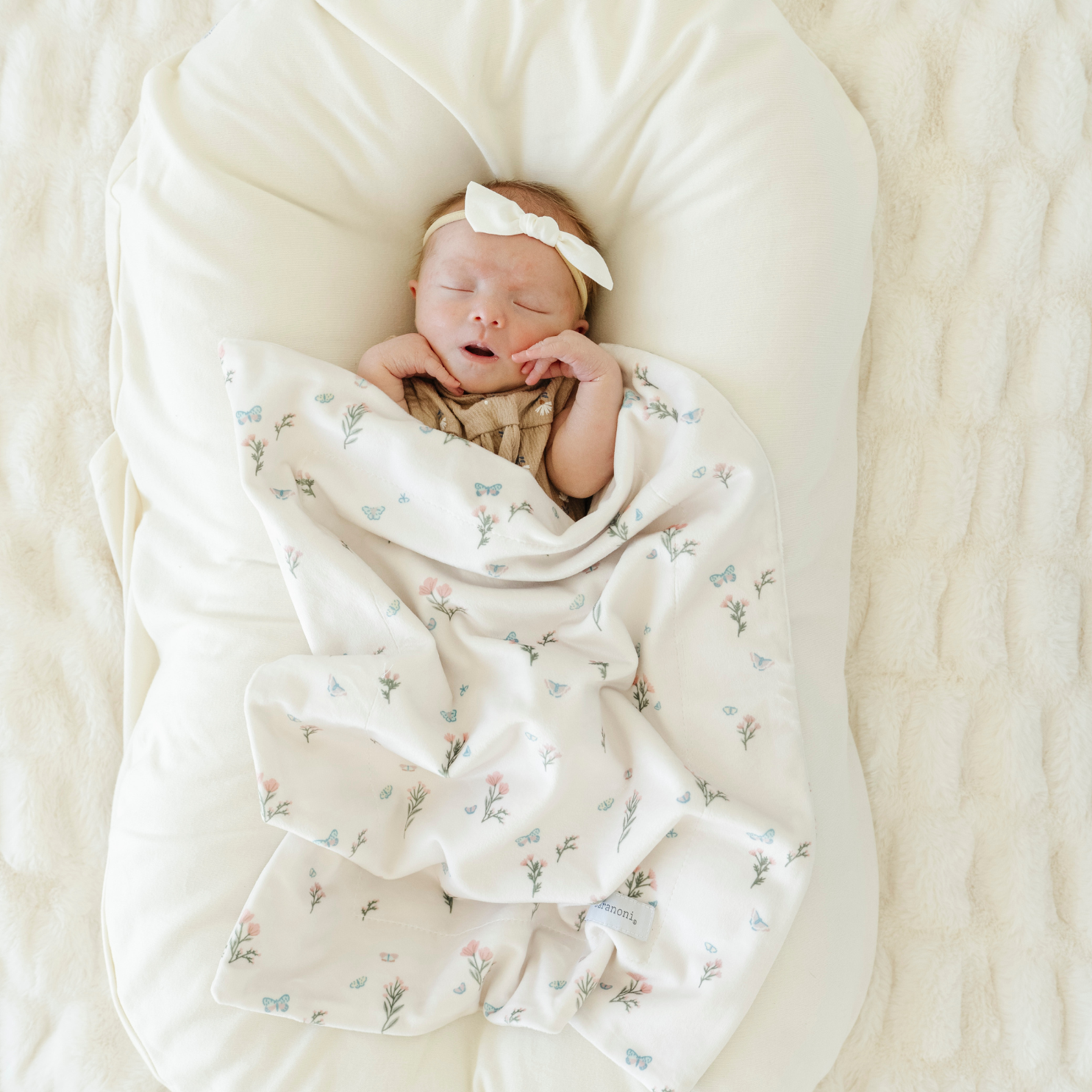 Saranoni - Wholesale Receiving Blanket - Baby - MINKY STRETCH RECEIVING BLANKETS37