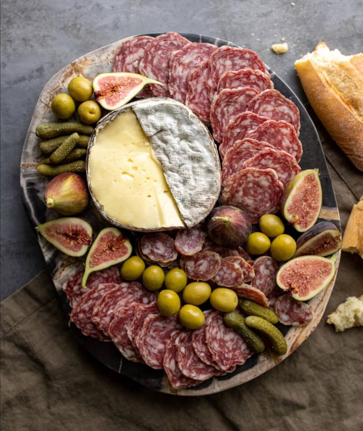 Charlito's Cocina - Vendita all'ingrosso Salame - Salame Cerveza Seca a fette con ale di tipo quadruplice belga4