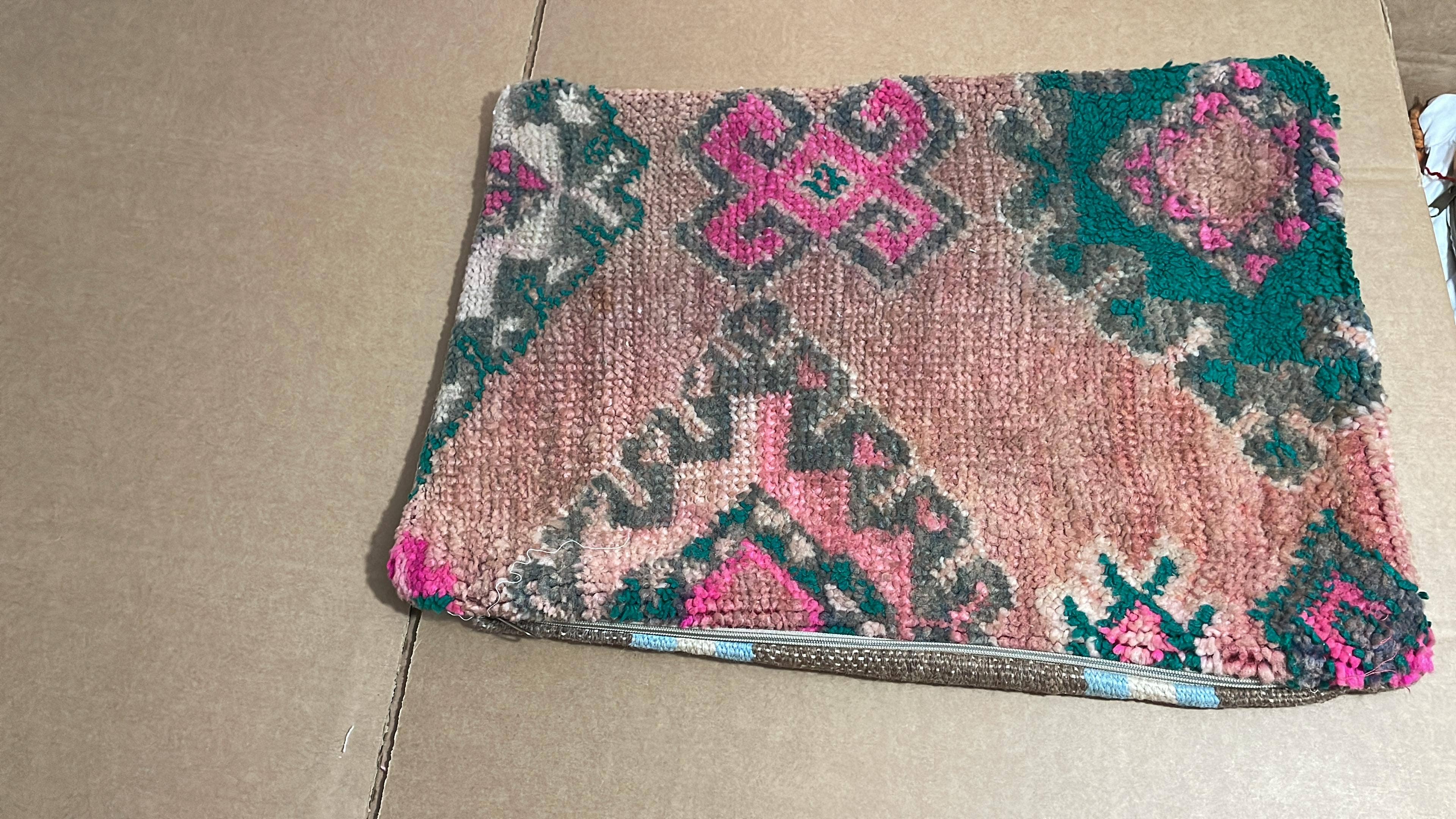 marrakeshop - Wholesale Throw pillow cover - Moroccan Vintage Boujad Cushions Pillows Cover Case11