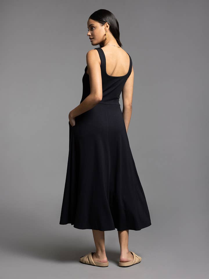 Weekend Los Angeles – wholesale Klänning - Dam – Maxiklänning med fyrkantig halsringning - TORI DRESS10