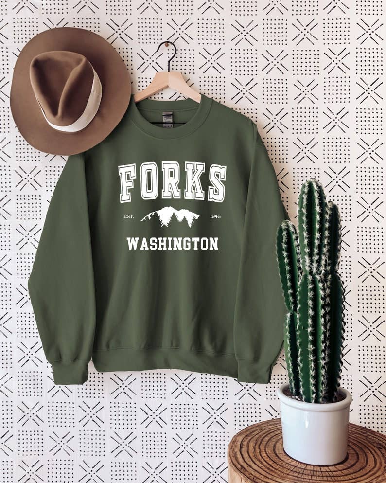 Desert Raine - Vendita all'ingrosso Felpa stampata - Donna - Felpa con montagna Forks Washington - Ispirata a Twilight4