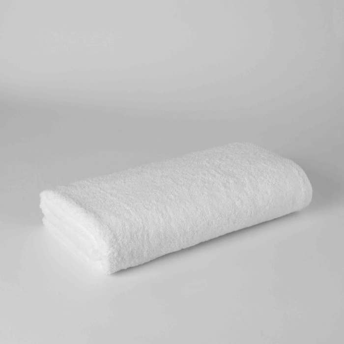 Globaltex Fine Linens - Wholesale Beach Towel - White Pool and Beach Towel4