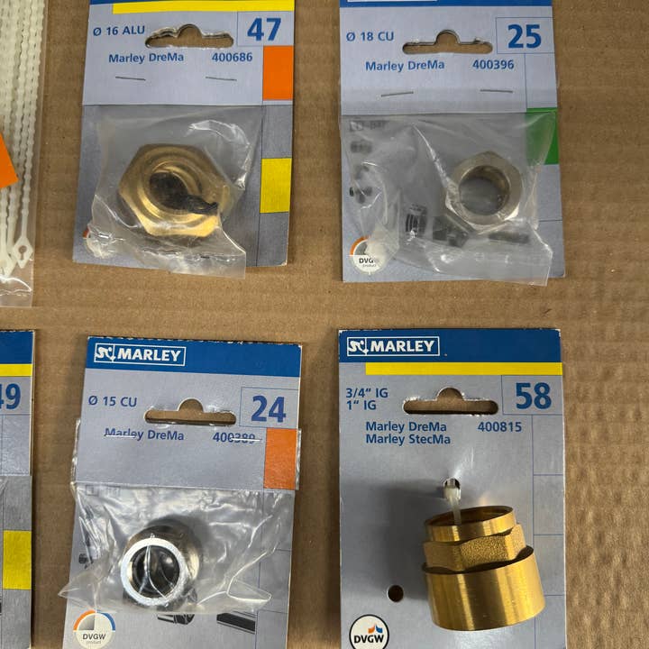 Salzmann Restwaren GmbH - Wholesale Tool Set - Marley, among others, sanitary accessories, fittings, adapters, knot bands2