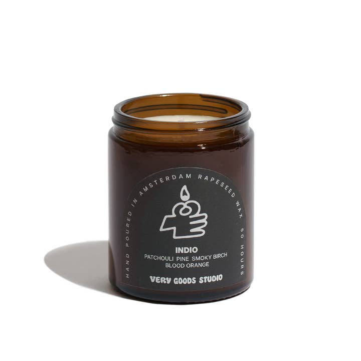Very Goods Studio - Vente Bougie en bocal - INDIO / Bougie parfumée 170 ml en verre ambré - 45 à 50 heures de combustion1
