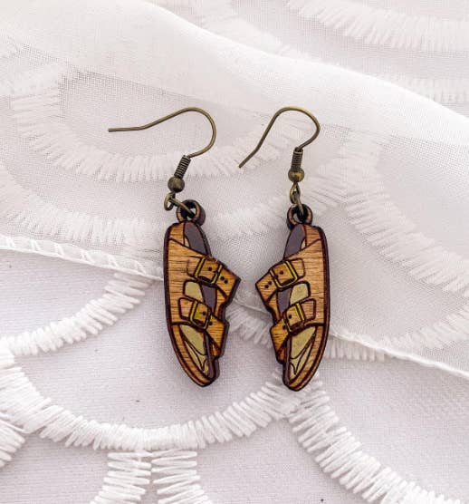 Ak Daisy Chain - Wholesale Dangle Earrings - Birkenstock Sandal Wooden Earrings