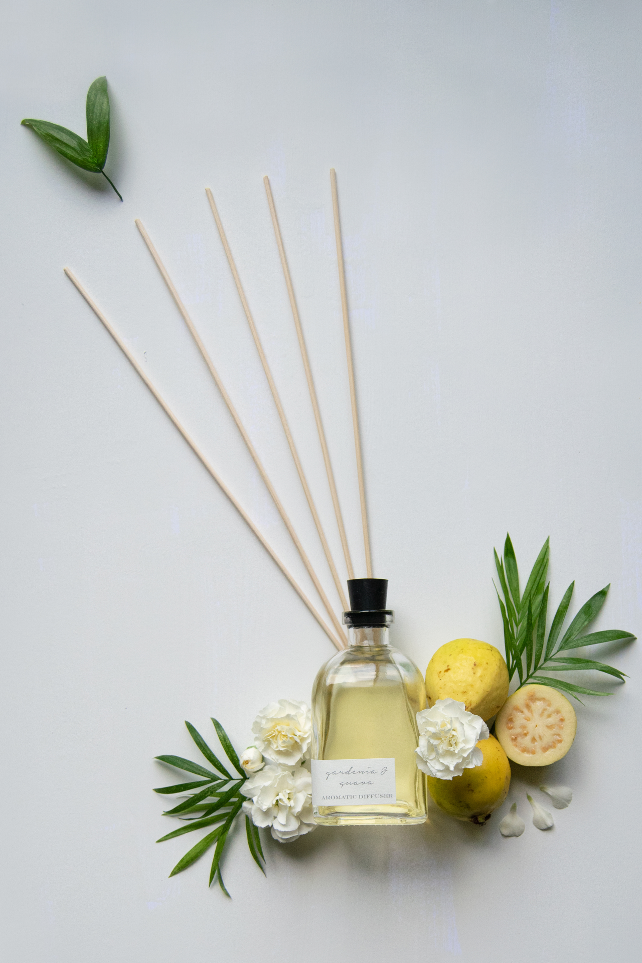 Eco Candle Company - Wholesale Geurstokjes - diffusor voor rood GARDENIA & GUAVA2