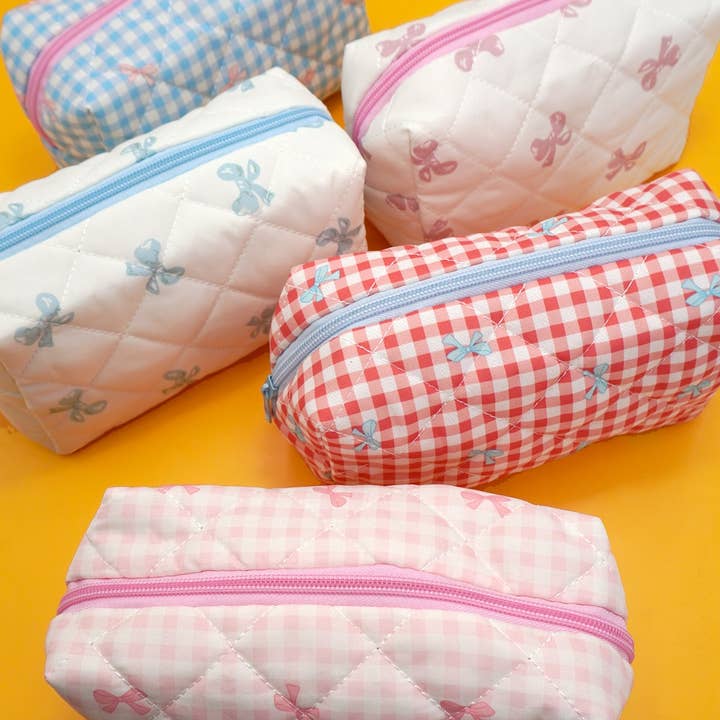 JOSSLYN by wall to wall - Wholesale Makeup/Cosmetic Bag - QUILTED COTTON CHECKER BOW COSMETIC POUCH BAG | 40P5697