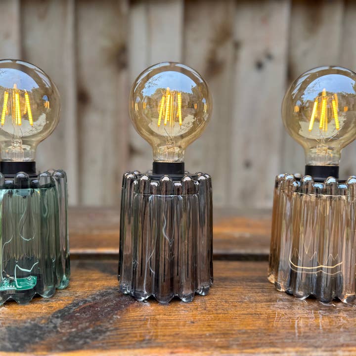 MooBoo Home – wholesale Accent/desk lamp – Wave Table Lamp Battery Operated3