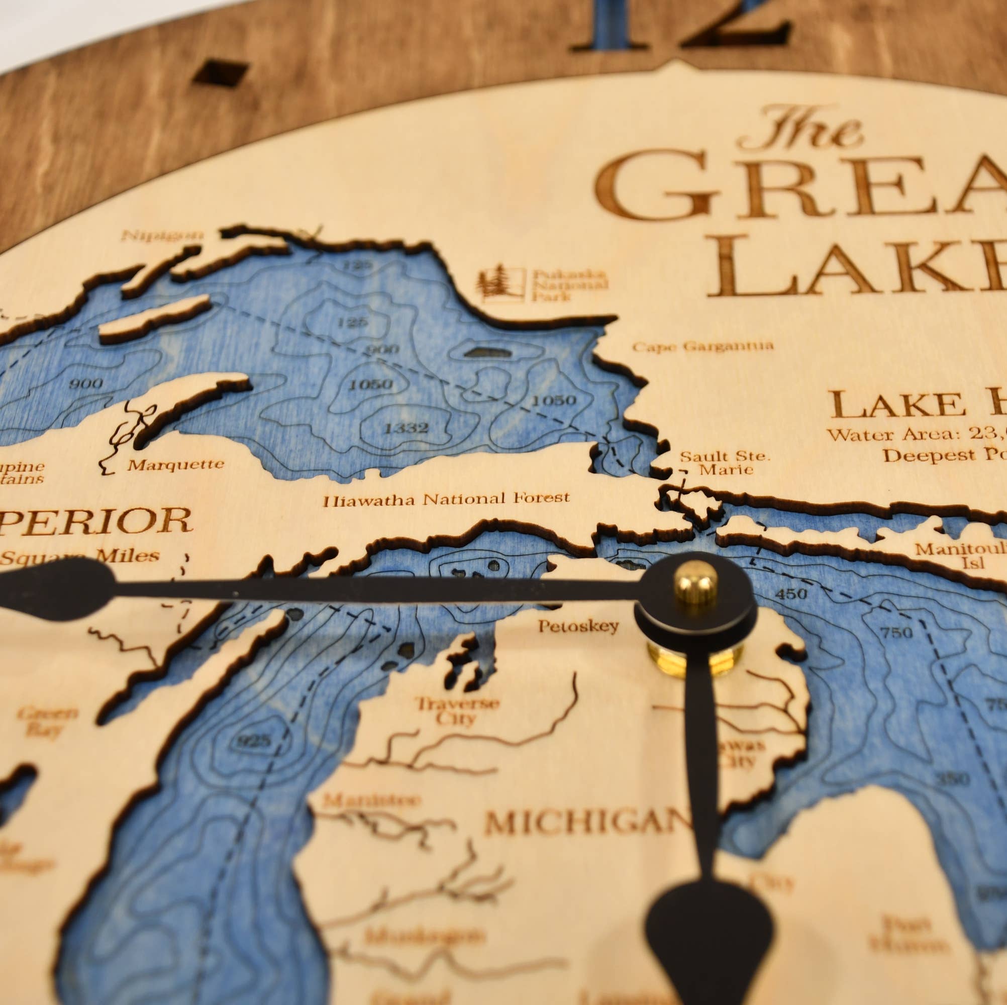 Sea & Soul Nautical Chart Art - Wholesale Muurklok - Great Lakes 3D Nautische kaart houten wandklok - 2 niveaus10