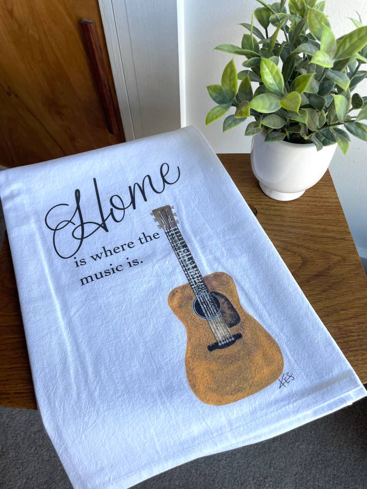 Aquarell Mehlsack Weißes Geschirrtuch Zuhause ist, wo Musik ist für den Großhandel von Kristin Schmidt Artist