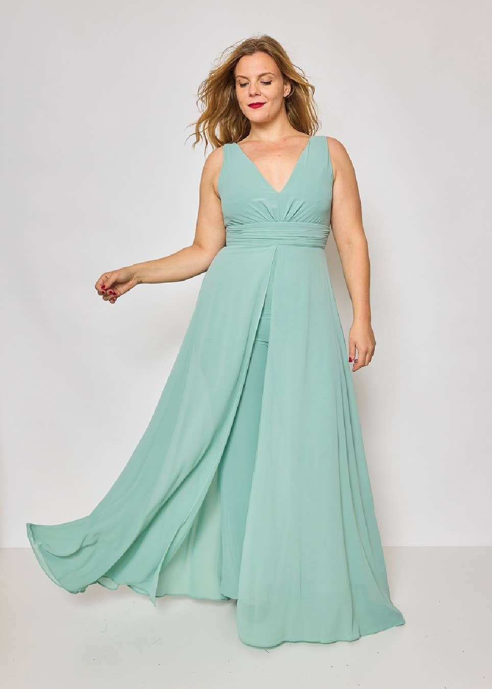 Eva & Lola - Epsilonn - Wholesale Dress - Women's - R1451QS - Plus Size V-Neck Jumpsuit15