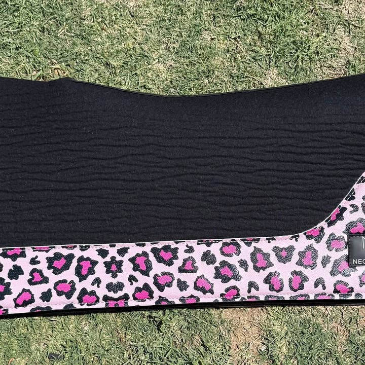 Neon Spur LLC - Wholesale Horseback riding gear - Catty Cowgirl Wool Saddle Pad8
