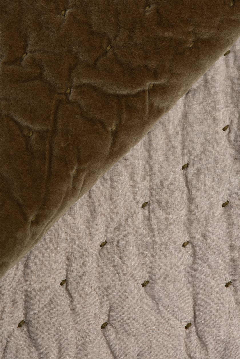 Niki Jones – wholesale Quilt – Velvet Linen Throw10