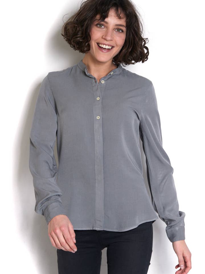 Susan Felicia per la vendita all'ingrosso da parte di BLAUMAX