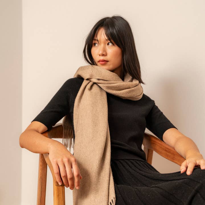 Etole en cachemire à franges Napoli et autres tendances Résultats pour etole cachemire en vente B2B. Retours gratuits et paiement à 60 jours sur Faire sur Faire.