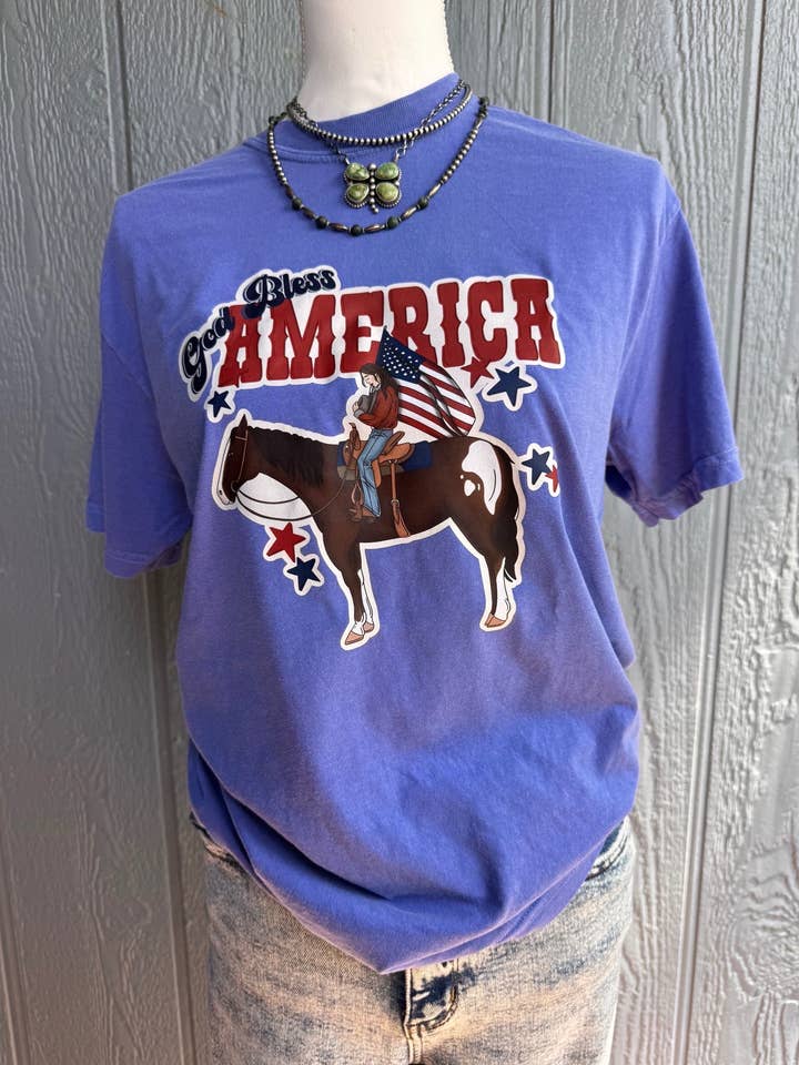 Dio benedica l'America cowgirl COMFORT COLORS per la vendita all'ingrosso da parte di CraftsbysummerlynnLLC